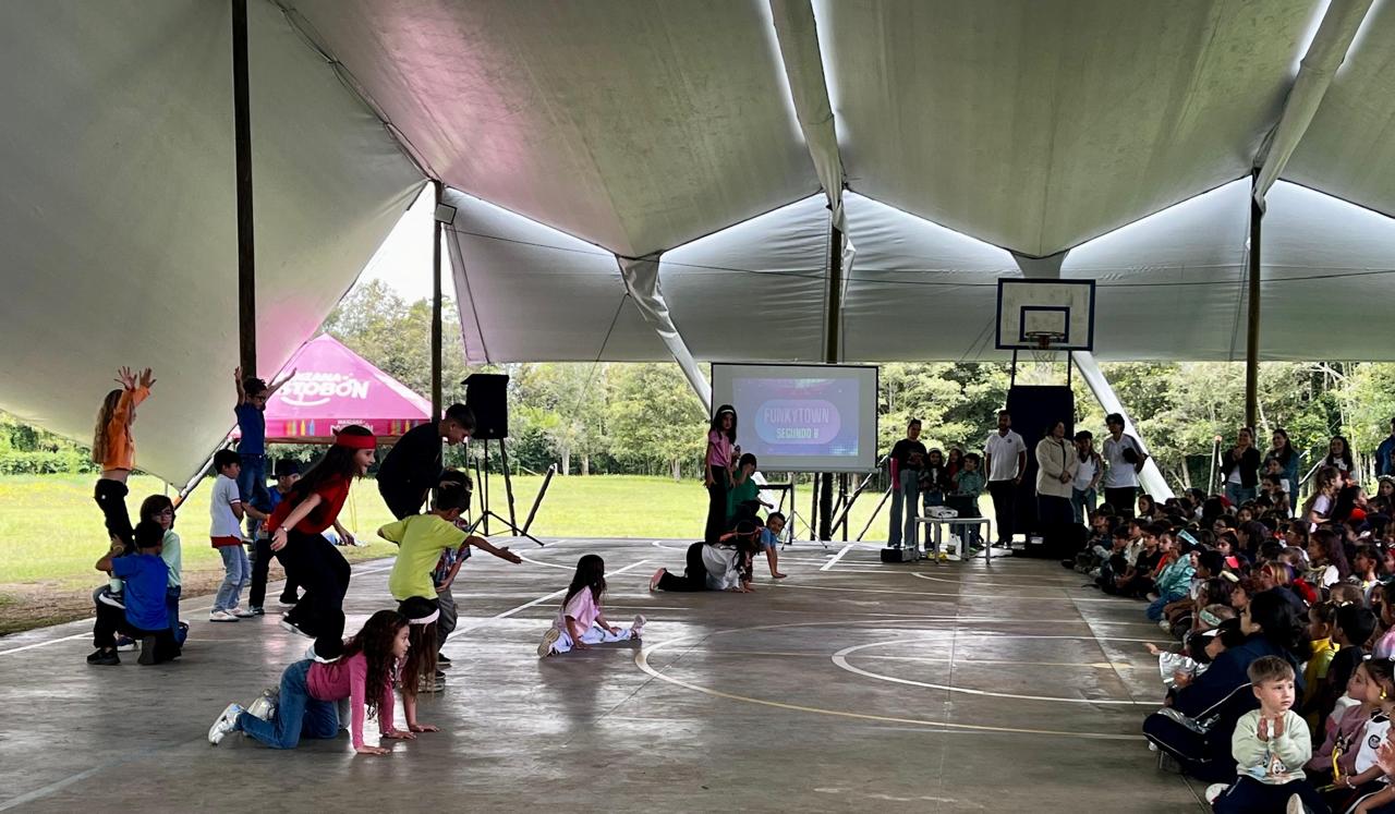 MontessoriDiscoDanceFest4